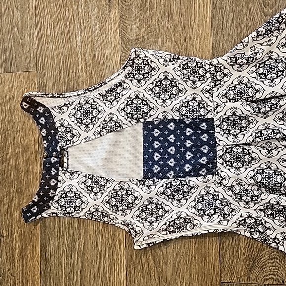 Rewind brand juniors size Small white and navy dress - Picture 7 of 9